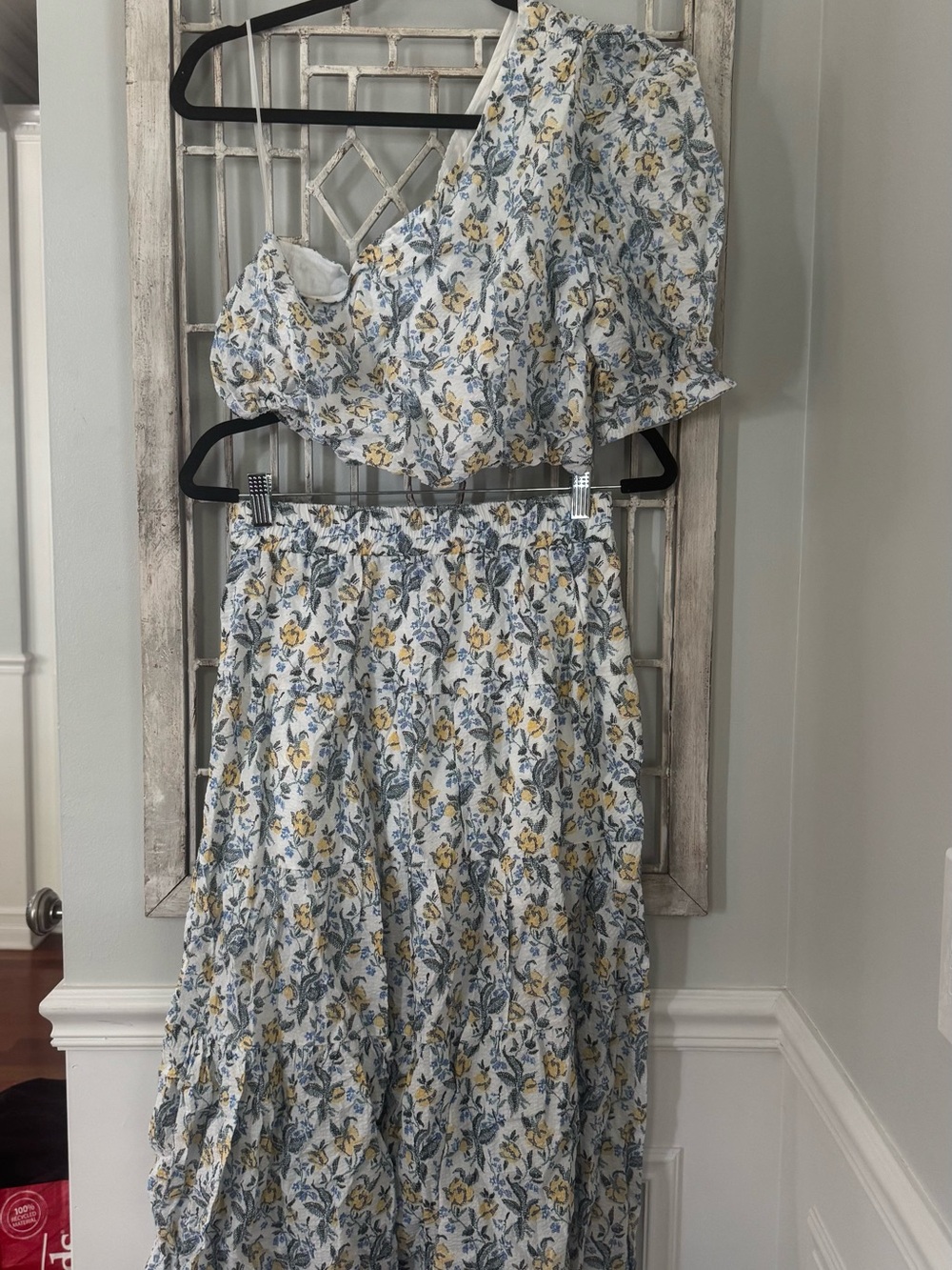 En Saison One-Shoulder Floral Two-Piece Set in White, Yellow & Blue
